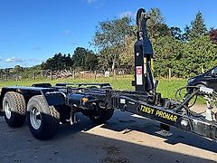 Pronar T285/1 Hakenlift mit 2 Containern