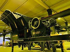 Fabo MJK-90 SERIES 120-180 TPH MOBILE JAW CRUSHER