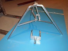 SFS Dreibein ( Stützenfuß ) neu, verzinkt