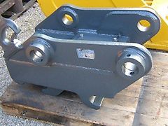 Komatsu - Schnellwechsler hydraulisch HS 5 / PC 290-7-LC - Bagger: Komatsu-PC 290-7-LC Bagger und zu Quick 5 Löffel - Bagger-Identmaße: 80-330-520-330-80 - unten Geräteaufnahme Identmaße: 80-440-460/490-440-80 - Bagger : 25t-30t